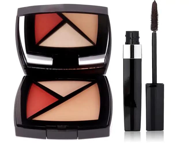 a close up of a makeup